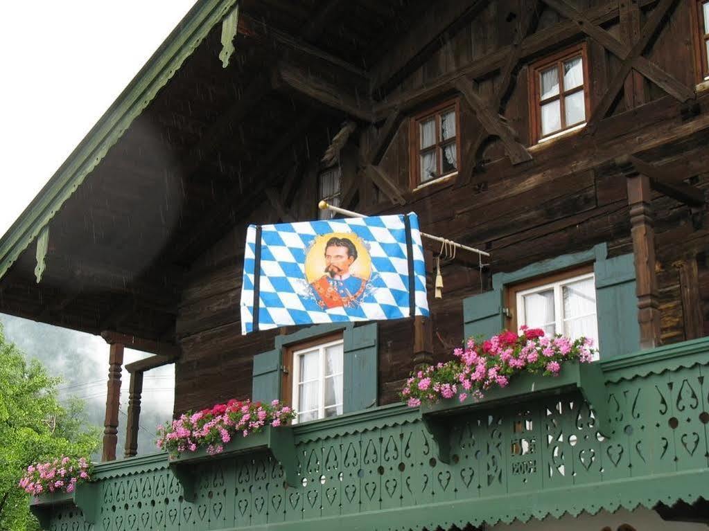 Landgasthof Kirchmayer Farchant Exteriör bild