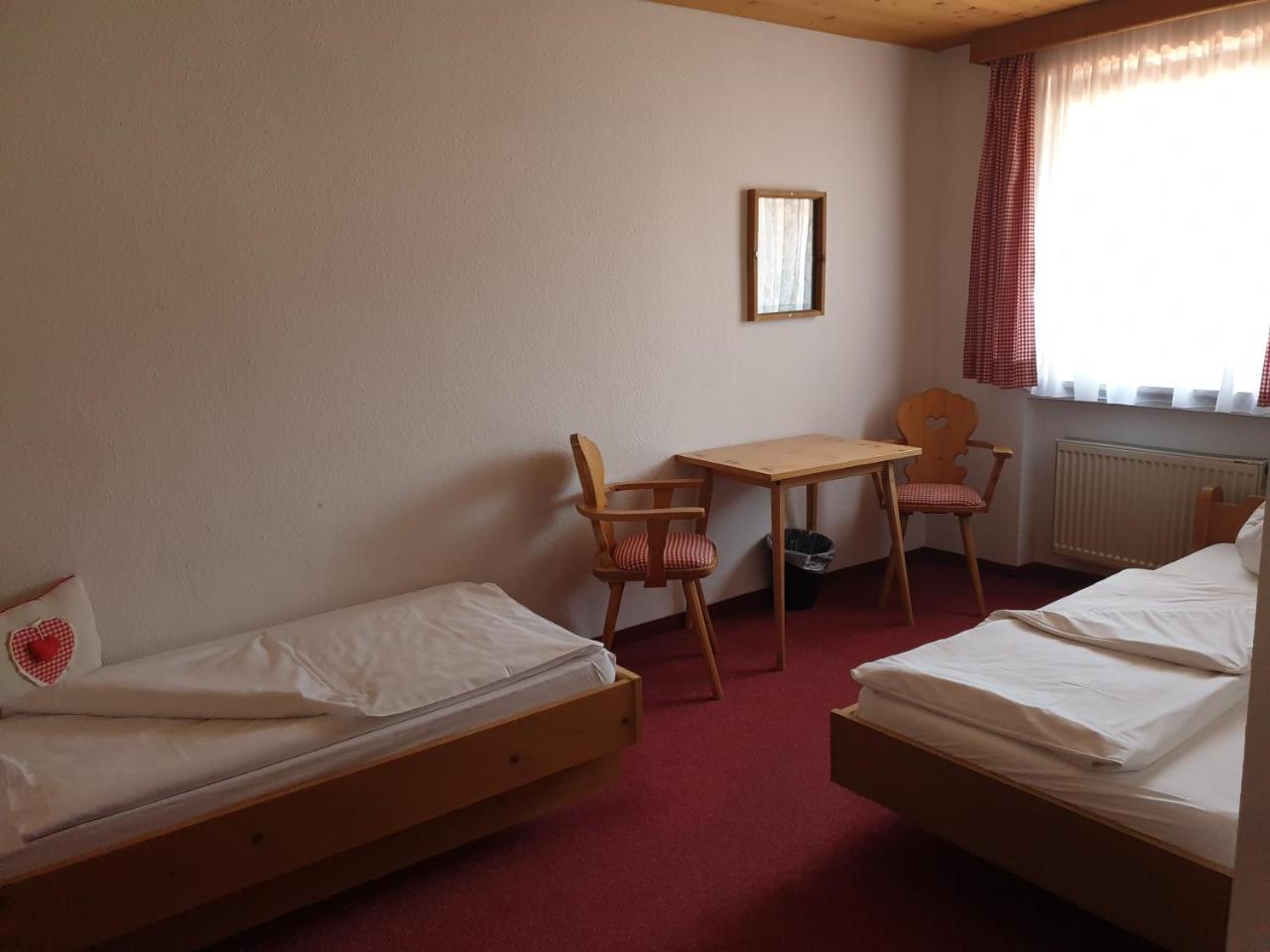 Landgasthof Kirchmayer Farchant Exteriör bild